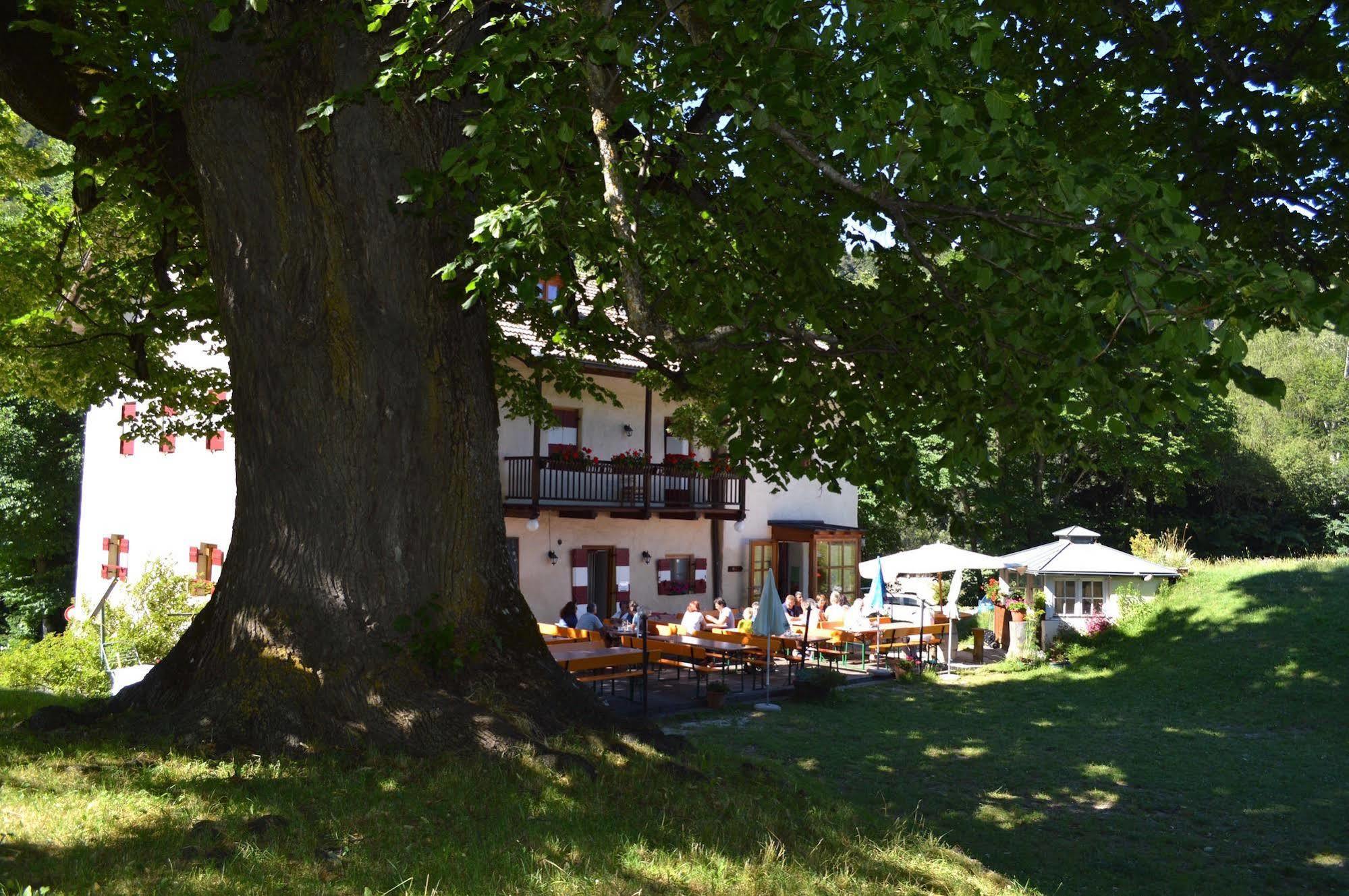 Hotel Zur Kirche Magre all' Adige Kültér fotó