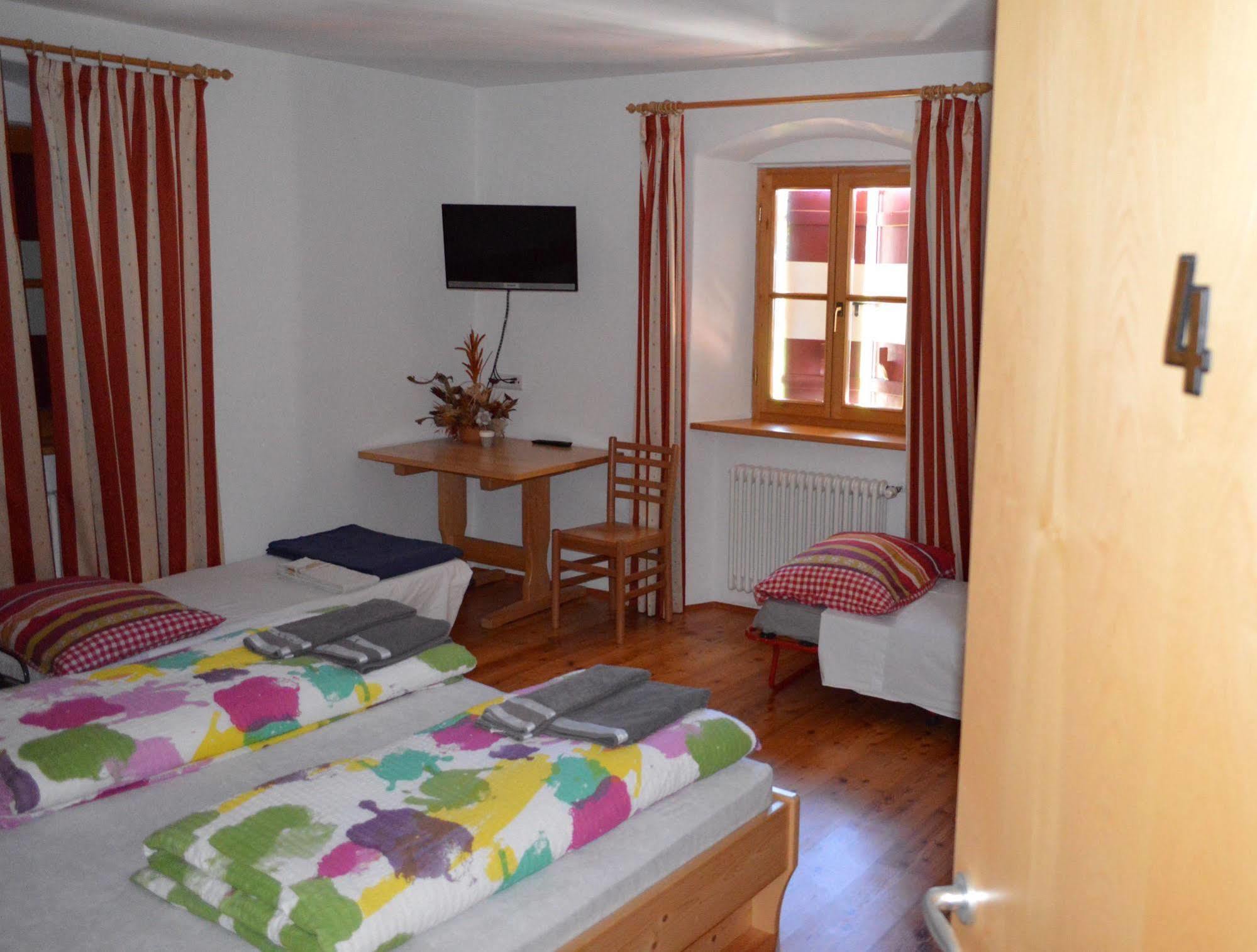 Hotel Zur Kirche Magre all' Adige Kültér fotó
