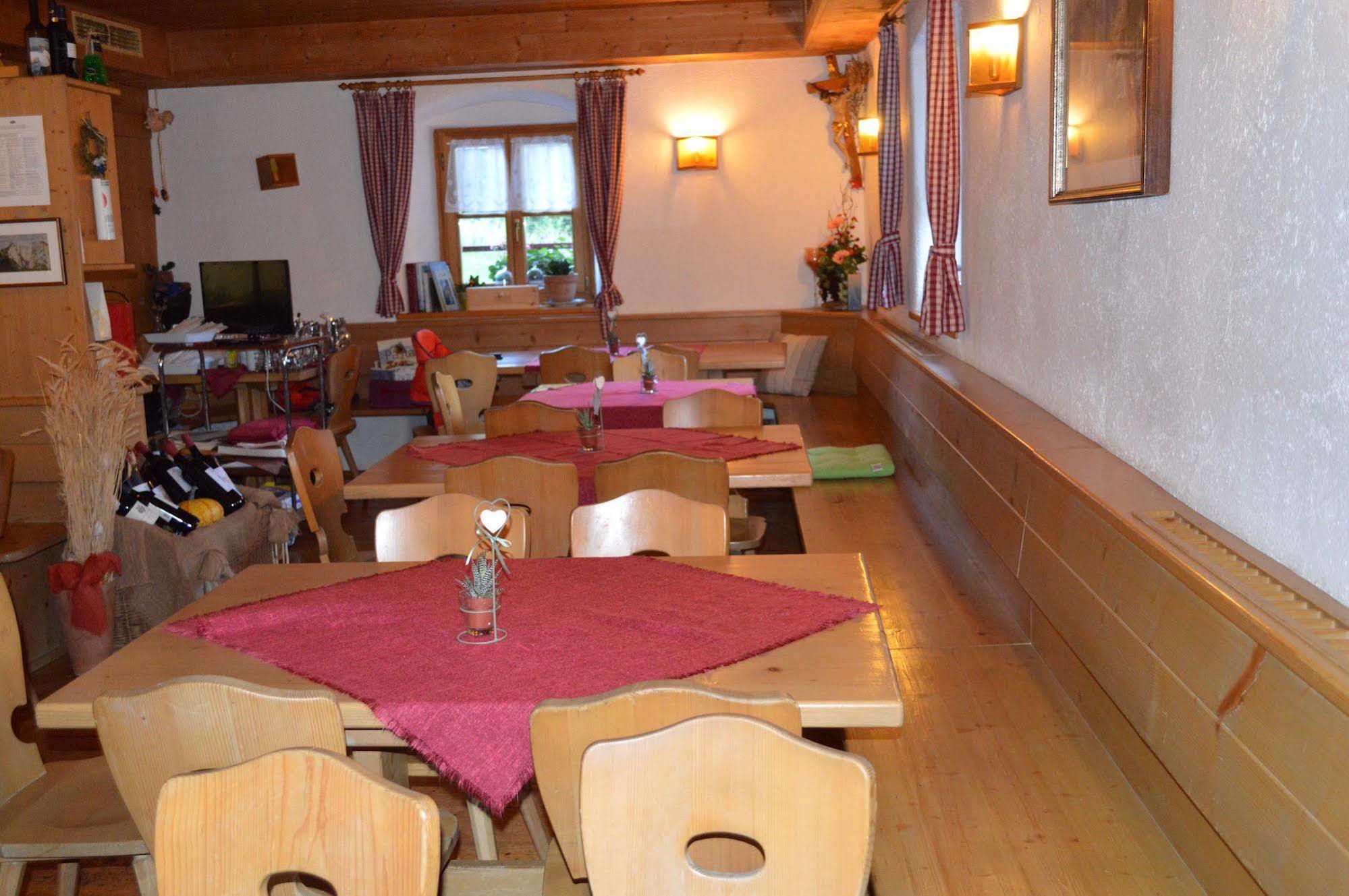 Hotel Zur Kirche Magre all' Adige Kültér fotó